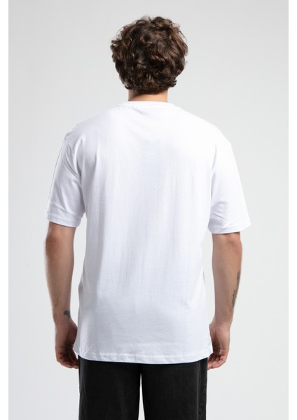 Rockefella Beyaz Bisiklet Yaka Baskılı Oversize Erkek Tshirt fırsatları