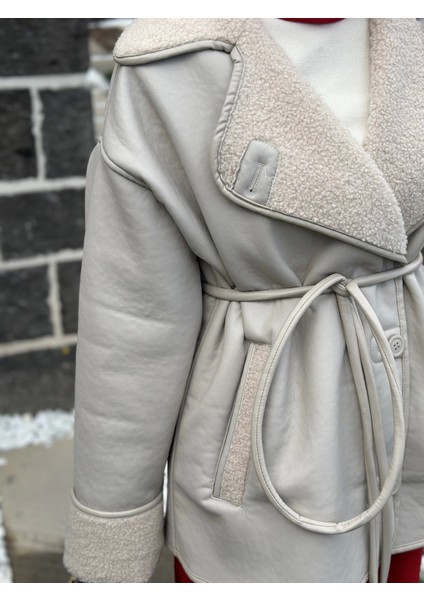 Kışlık Deri Detaylı Mont Kaban fırsatları