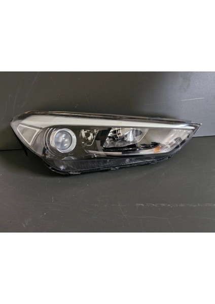 Hyundai Tucson Sağ Ön Far Mercekli Ledsiz Sıfır 2015-2019