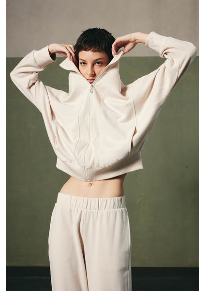 Kadın Soft Dokulu Pamuklu Üç Iplik Fermuarlı Sweatshirt