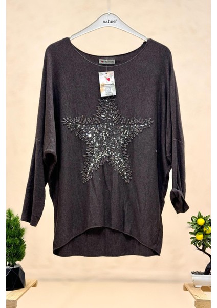 Yıldız Pullu Kayık Yaka Oversize Ithal Bluz