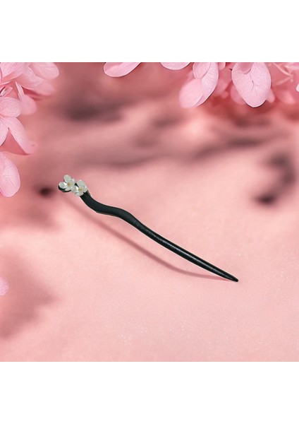 Zarafeti Tamamlayan Geleneksel Çin Tarzı Çiçekli, Sandal Ağacından Siyah Bozalı Şık Saç Iğneleri / Tokaları - Her Anınıza Şıklık Katın! modelleri