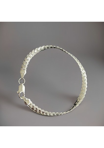 Zarafeti Tamamlayan 925 Ayar Klasik Şık Gümüş Bileklik - Her Anınıza Işıltı Katın! fiyatları