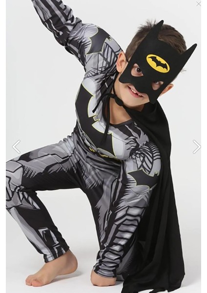 1.kalite 3 Parçalı Pelerin ve Maskeli, Kaslı Görünümlü Batman Erkek Çocuk Kostümü