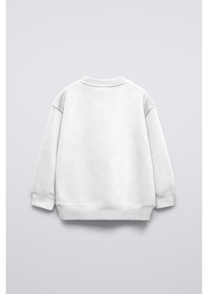 Beyaz Çocuk Çiçekli Ayıcık Baskılı Bisiklet Yaka Oversize Sweatshirt fiyatları