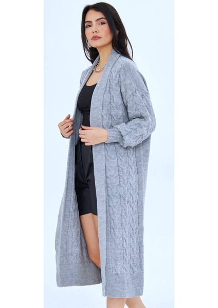 Kışlık Kadın Uzun Oversize Triko Hırka – Şık ve Konforlu Tasarım