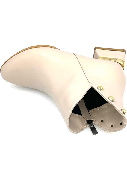 Tenni Trok Detaylı Alçak Topuklu Fermuarlı Kısa Kadın Bot Bej fırsatları