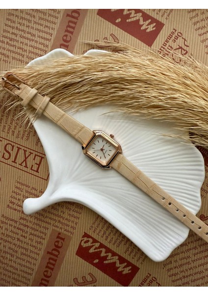Retro Minimal Deri Kordon Vintage Kadın Kol Saati fiyatları