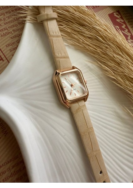 Retro Minimal Deri Kordon Vintage Kadın Kol Saati indirimleri