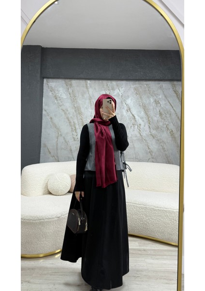 Kumaş Garnili Triko Yelek