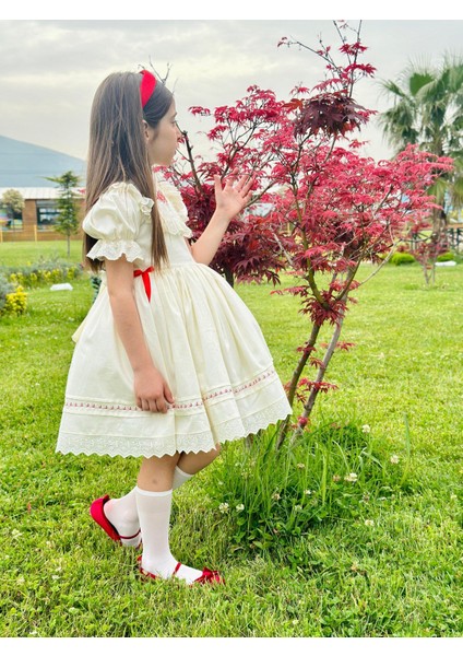 Krem Kırmızı Kurdaleli Vintage Kız Bebek Elbisesi,doğum Günü,fotoğraf Çekim ELBISESI,0-12YAŞA Uygun fırsatları