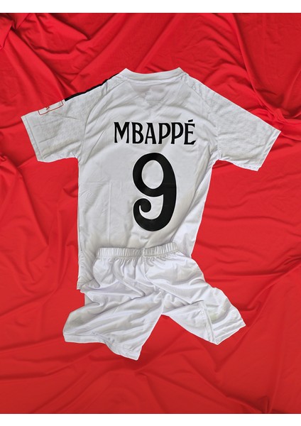 Mbappe 9 Real M. Beyaz Forma Çocuk Alt Üst Şort Tişört Takım 1. Kalite
