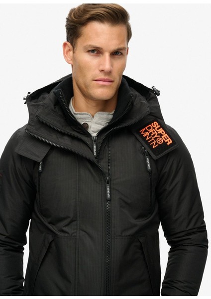 Siyah Erkek Mont M5011921A02A_HOODED Mtn Wındbreaker