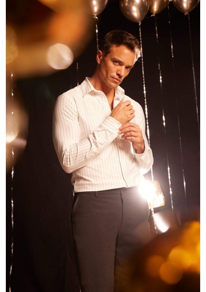 Slim Fit Dar Kesim Polo Yaka Uzun Kollu Gömlek D4533AX24AU