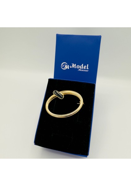 Oval Siyah Işlemeli Gold Broş