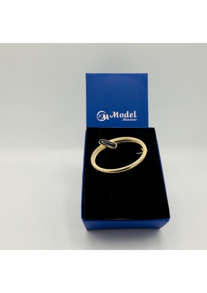Oval Siyah Işlemeli Gold Broş