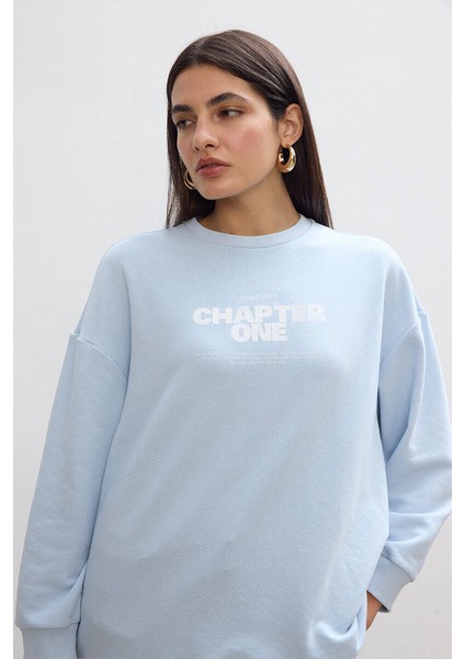 Chapter One Sweatshırt