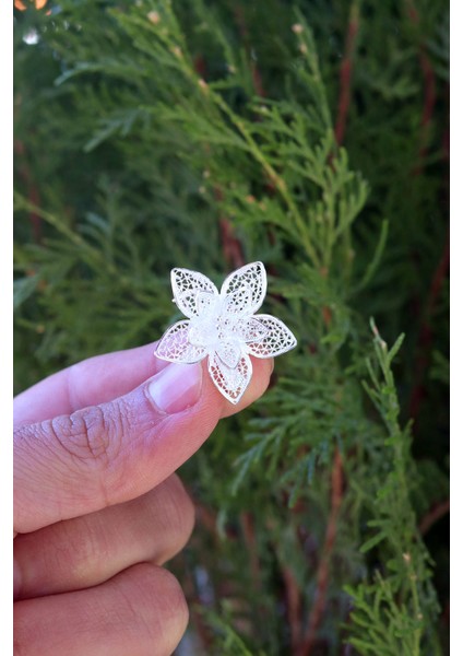 Zambak Model 925 Ayar Gümüş Saf Telkari Broş 201023410