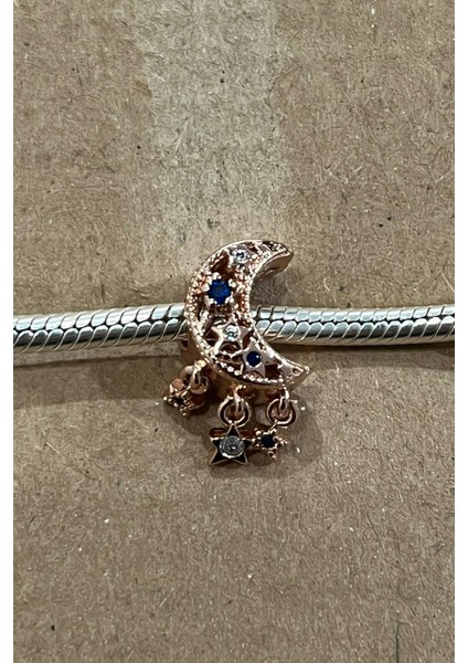 Rose ve Yıldız Sallantılı Charm