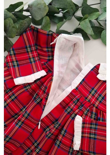 Ekose Desen Bebe Yaka ve Kolları Fırfır Detaylı Yılbaşı ve Tasarım Günlük Bebek Elbise modelleri