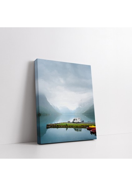 Huzurlu Göl Evi Dikey Kanvas Tablo