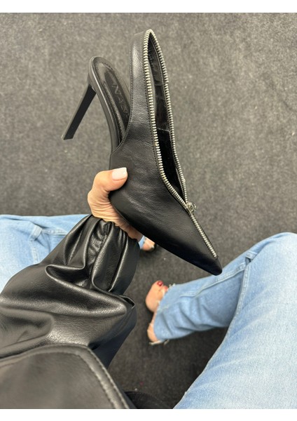 Elroy Siyah Fermuar Detaylı Topuklu Ayakkabı indirimleri