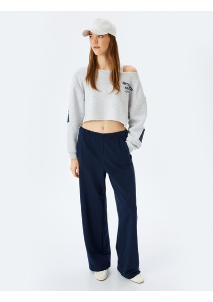 Arkası Baskılı Kayık Yaka Crop Oversize Sweatshirt