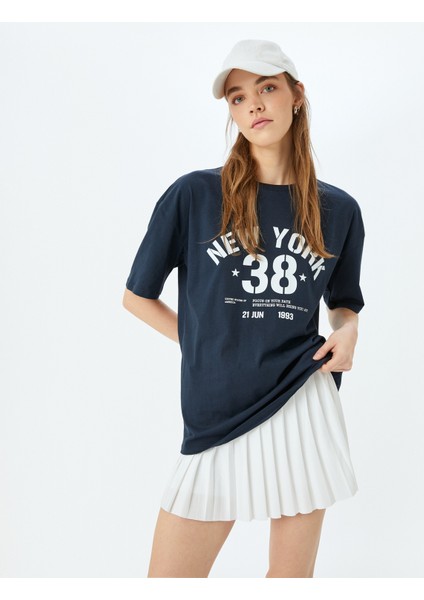 Kolej Baskılı Bisiklet Yaka Kısa Kollu Oversize T-Shirt