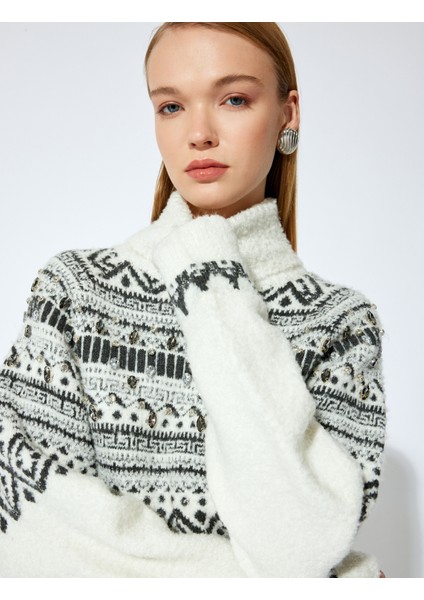 x Şahika Ercümen - Uzun Kollu Etnik Desenli Balıkçı Yaka Taşlı Peluş Kazak