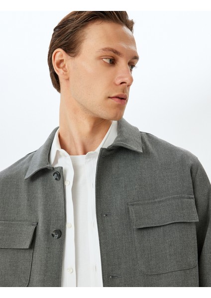 Bol Kalıp Cep Detaylı Viskon Karışımlı Düğmeli Gömlek Ceket