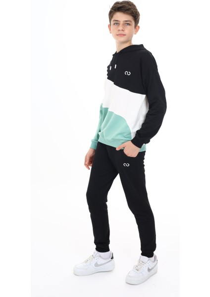 Erkek Çocuk Nakışlı Eşofman Takım fırsatları