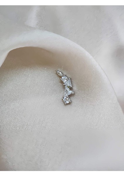 Çiçek Modern Model Kıkırdak Piercing Tragus Helix Silver Gümüş Renk Küpe