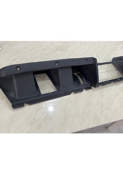 Land Rover Defender Torpido indirimleri