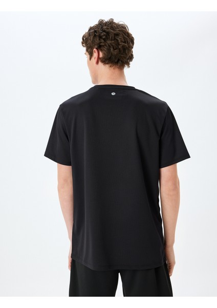 Kısa Kollu Bisiklet Yaka Slogan Baskılı Spor T-Shirt