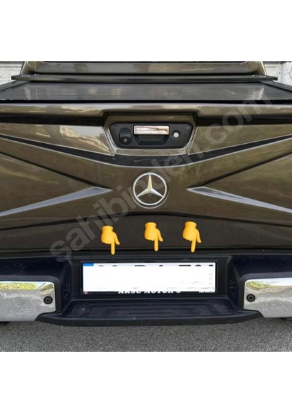 Mercedes X-Class'ın Arka Plaka Aydınlatması Için Mahfaza