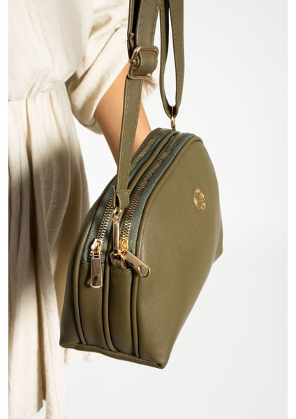 Sanmorris Kadın Çapraz Askılı 3 Gözlü Çift Metal Fermuarlı Gold Aksesuar Omuz Çantası modelleri