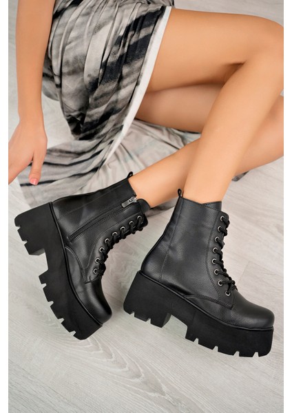 Kadın Yüksek Tabanlı Bağcıklı Bot ALD2000-B102 Sıyah