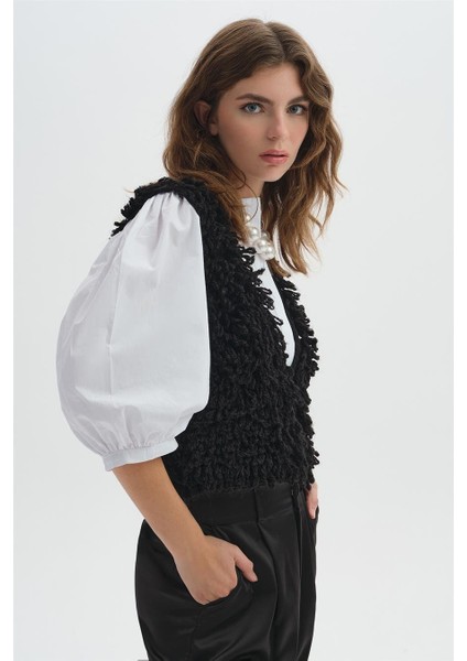 Siyah Püsküllü Hırka fiyatları