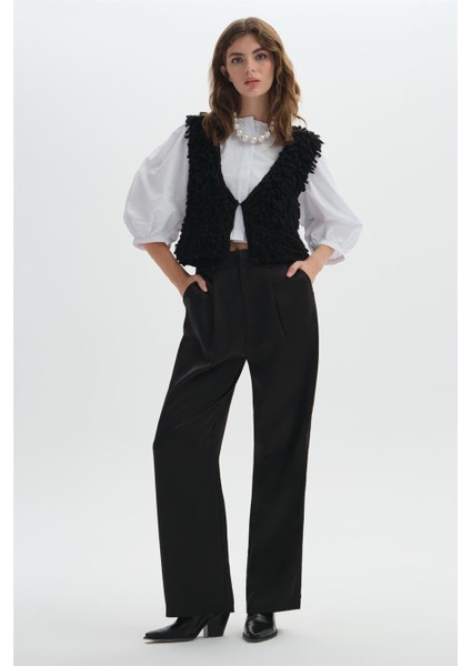 Siyah Püsküllü Hırka modelleri