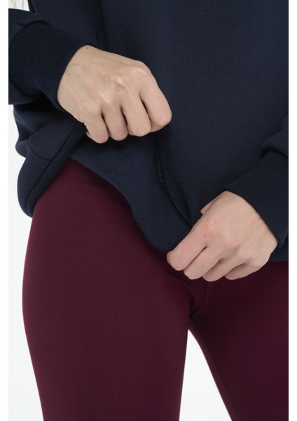 Kadın Pamuklu Içi Polarlı Bisiklet Yaka Sweatshirt indirimleri