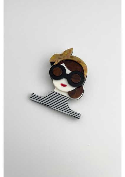 Bandana Detaylı Gözlüklü Kadın Broş (6cm) modelleri