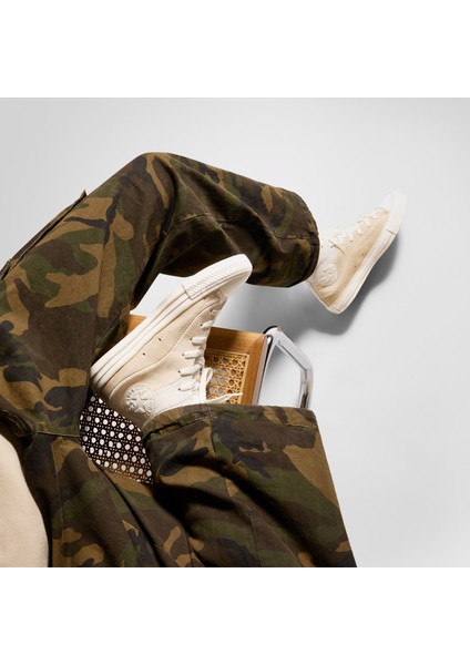Chuck Taylor All Star Unisex Krem Deri Sneaker fırsatları