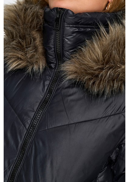 Onlfever Regular Fit Tüylü Kapüşonlu Şişme Mont Bayan Mont 15322003 fırsatları