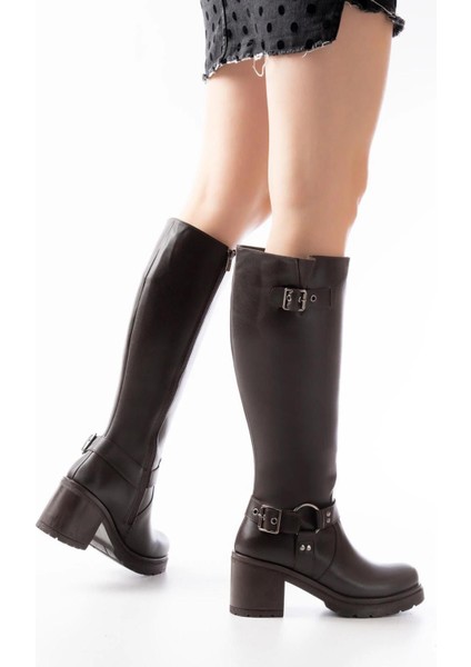 767-3005 Siyah Toka Aksesuarlı Fermuarlı Günlük Kalın Topuklu Kadın Bot