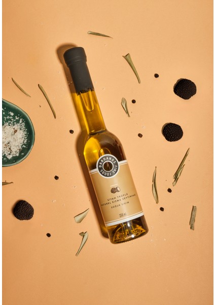 Siyah Trüflü Naturel Sızma Zeytinyağı 250 ml Hediyelik Kutusunda fırsatları