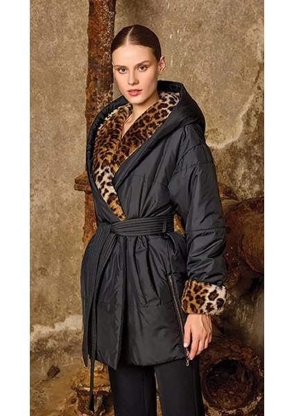 Yakası Leopar Kürk Detaylı Mont Siyah