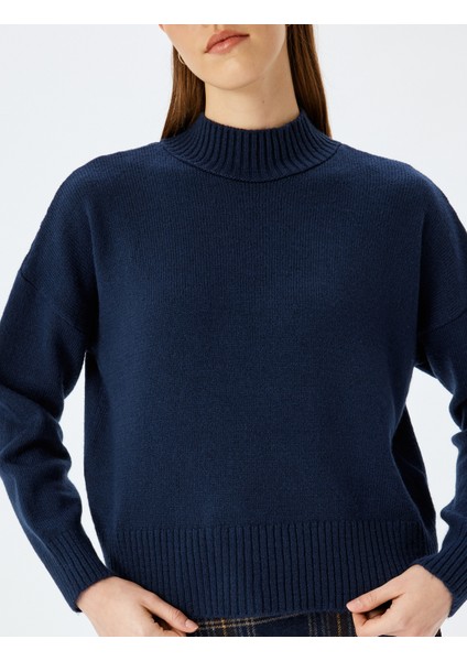 Yarım Balıkçı Yaka Uzun Kollu Basic Triko Kazak indirimleri