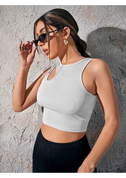 Sıfır Yaka Asimetrik Kesim Beyaz Renk Desensiz Kolsuz Fitilli Likralı Fit Crop Top Bluz fırsatları