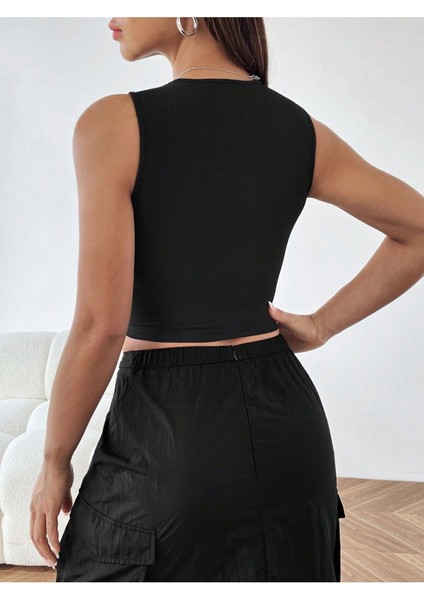 Sıfır Yaka Asimetrik Kesim Siyah Renk Desensiz Kolsuz Fitilli Likralı Fit Crop Top Bluz fiyatları