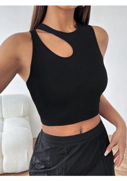 Sıfır Yaka Asimetrik Kesim Siyah Renk Desensiz Kolsuz Fitilli Likralı Fit Crop Top Bluz fırsatları